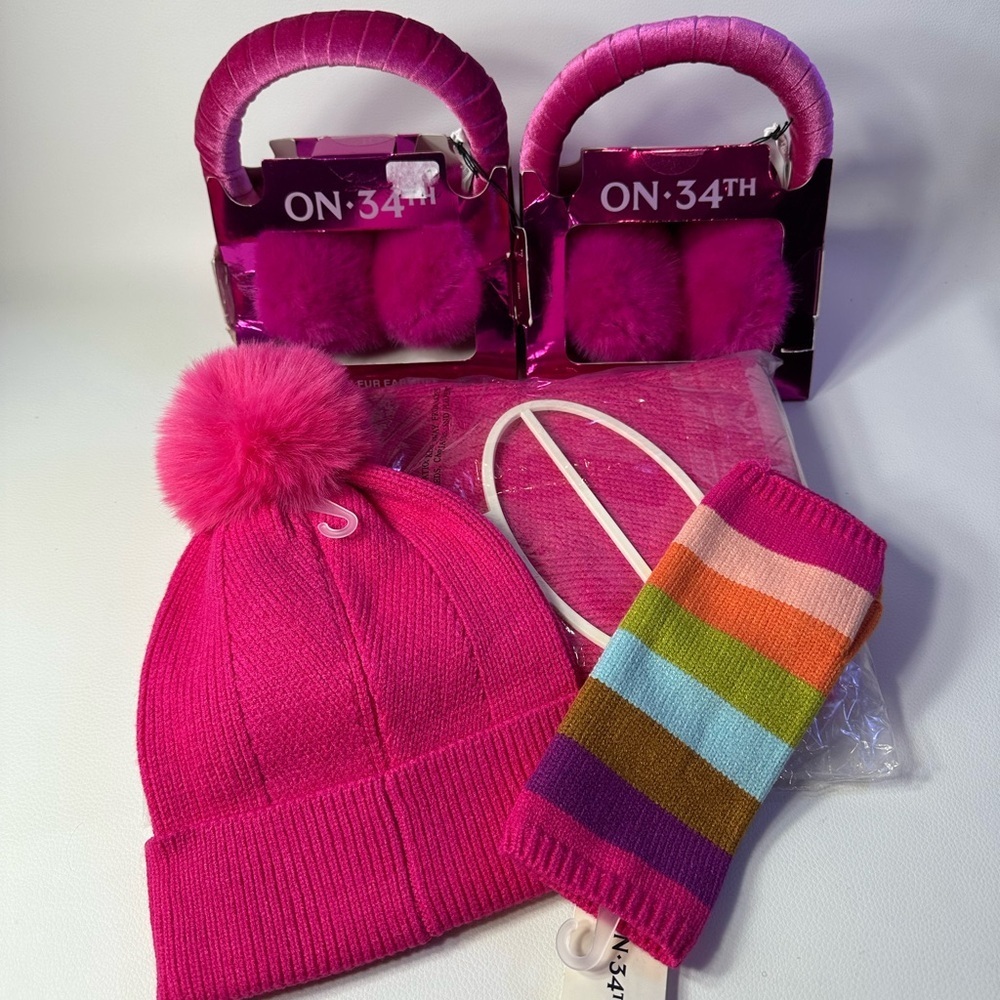 5 PIECE SET WOMEN’S PINK WINTER GIFT SET, KNIT SCARF, HAT & GLOVES, 2 EARMUFFS - Picture 1 of 1
